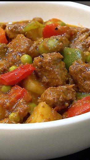 Easy Beef Caldereta #panlasangpinoy #yummy #cooking #filipinofood | Panlasang Pinoy