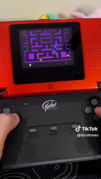 Ms. Pac-Man on the SNES DS? #pacman #mspacman #snes #nes #arcade #handheld #retro #retrogaming #nostalgia #letsplayarandomgame