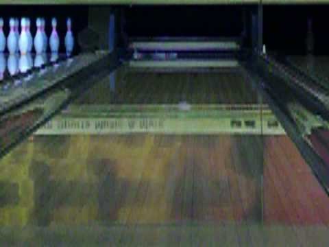 Ebonite Magic Comparision Video Synthetic and Wood Bowling lanes