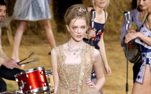 【秀场】CHANEL Spring Summer 2010