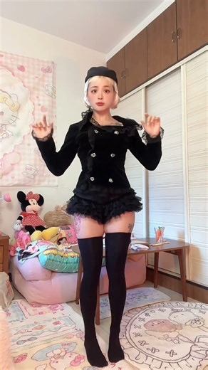 🎩🤖🎀#cute #doll #robot #dance #dancechallenge #robot #cosplay #robotdance