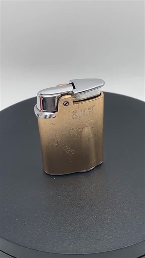 Vintage Ronson Varaflame Lighter in Original Case