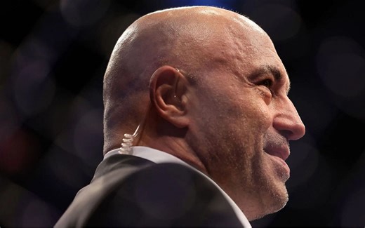 "Report that to the CIA" - Joe Rogan's podcast guest reveals chilling account of remote viewing predicting US President's downfall