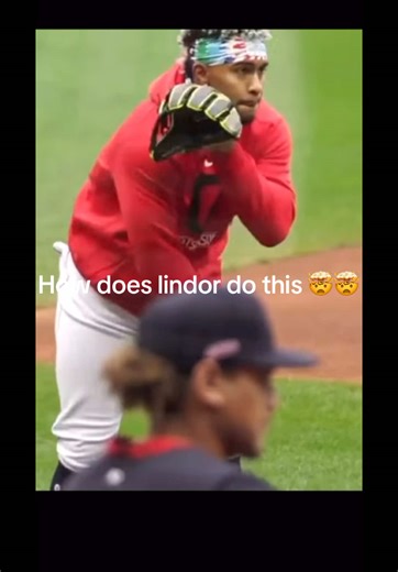 TUTORIAL IS COMING OUT SOON! ⚡️ My first 1000 followers will get the full breakdown completely free! 💪⚡️ #quickdrawbaseball #fastesthandsinbaseball #baseball #softball #baseballplayer #prohands #baseballseason #baseballtraining #youthbaseball #quickdrawbaseball