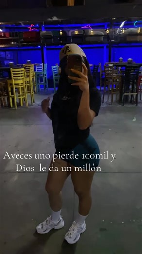 Videos de bea Martinez🍂 (@beamartinez231) con “Yo te quiero_Wisin Y Yandel - OnlyReggaetonOldSchool”