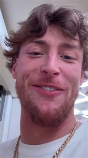 Ok now you heard it from Bailey! Fake friends not allowed and real friends will stay true! Now go listen to “Just Believe” out right now! Right now let’s goooooooooooo #fyp #baileyzimmerman #religiouslyforbaileyedit