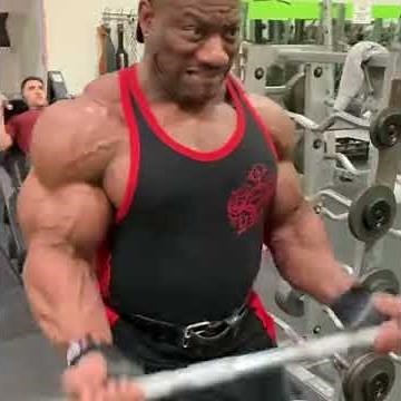 Dexter Jackson's doing biceps 21 workout for monster biceps