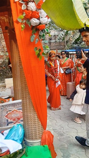 Abhishek Shrestha on Instagram: "Wedding phera emotional 😢 moment ❤️ #aviphoto #wedding #Biratnagar #foryoupage #photography"