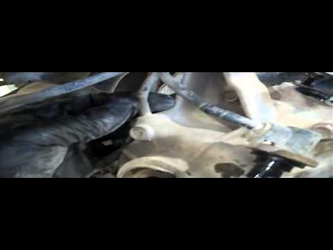 REMOVAL OF FOREMAN 450 ES FRONT DIFFERENTIAL REMOVAL