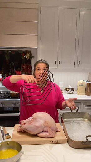 Alex Guarnaschelli The “ICAG” on Instagram: "This is the “cheesecloth method” to get your turkey oven ready. Please SEASON your Turkey with salt, pepper and spices. THIS video is about cheesecloth method that originated from Julia Child. You want to insulate the breast meat with the butter-soaked cheese cloth & remove for the last part of cooking to finish browning."