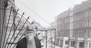 Here are 7 most popular Rabindranath Tagore songs that you can check out