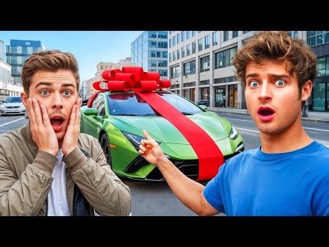 I SURPRISED MY FRIENDS WITH MASSIVE GIFTS | Topper Guild