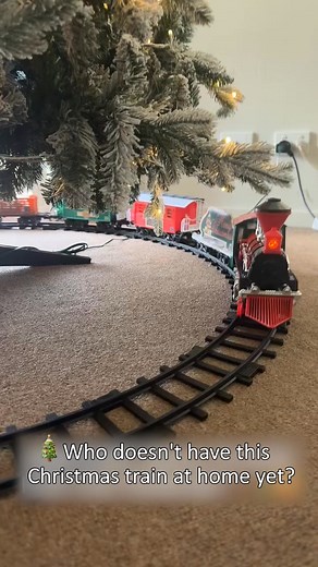 🚝Great Value Remote Control Steam Train! Twinkling lights illuminate the way! 🚝 Limited Time Offer! This unique remote control Christmas train will bring festive magic to your home, making children cheer and adults fascinate! ✨ | Approveent