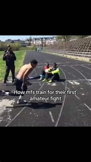 The best page for boxing on Instagram: "How mfs Train for their first amateur fight!😂 @the_worldofboxing"