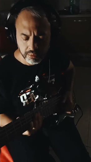 Live Bass Groove Improvisation | LIVE Session