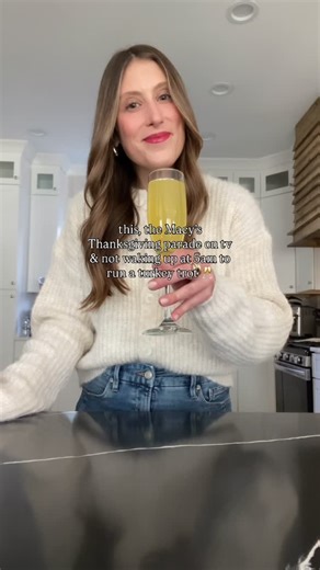 Cassie Black, MS RD | your fat loss dietitian + coach on Instagram: "Can I get an amen? 🙏 6 years ago, I stopped forcing myself to run a turkey trot on thanksgiving morning to “earn” thanksgiving dinner And this morning, I sat with my coffee and mimosa on the couch watching the Macys parade on tv and realized it was the best decision I ever made Bc food doesn’t need to be “earned”, you don’t instantly gain 5lbs from one meal and life is too short to freeze your ass off running when you hate run