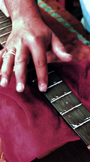 Dead Guitar Back Into Life -- Fretboard Leveling