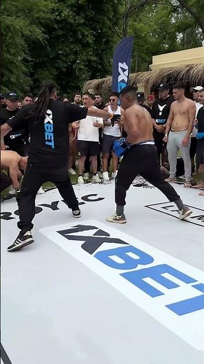 HEAVYWEIGHT — BLOWS THAT SHAKE THE RING
