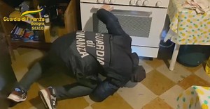 Ecco come funzionano le lavatrici cinesi della 'ndrangheta in Emilia Romagna