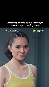 Sangking cemburunya cewek ini sampe numpahin emosinya di lapangan. #TanteSonya #TanteSonyadiWeTV