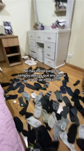 Encuentra el par de medias: Juego de rompecabezas