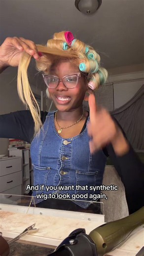 BURN THAT WIG!!! Synthetic bundles too!!! Hair too expensive for yall to be using playing w it for two days and throwing it away !! #syntheticwig #wigtok #wig #blacktiktok #hair
