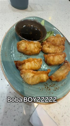 Originalfulcrum (@kingpeculiar62)’s video of Boba