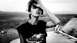 Beth Hart - One Eyed Chicken listen / Zikuvikuzi