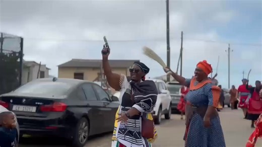 The ANC in the Victor Molosi Region has called on police to conduct an investigation following a video circulating on social media, showing the Deputy Mayor of the Bitou Municipality in Plettenberg Bay, discharging a weapon in the township of KwaNokuthula. The video shows Councillor Nokuzola Kolwapi firing several shots into air at an event welcoming initiates back home. In a statement, the party called for appropriate action to be taken should the allegations be substantiated. Kolwapi is the le