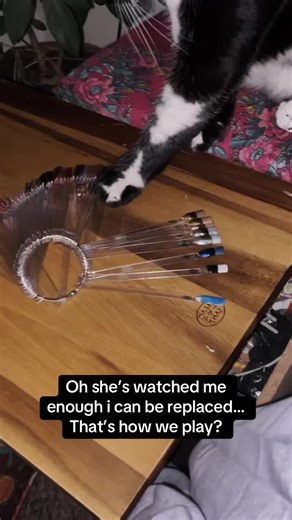 Mastering Nail Art: Perfect Chrome Techniques