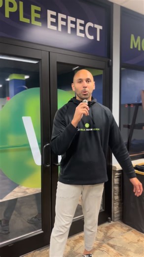 The Starting Block | Versa Solon 📅 Mondays & Thursdays | 6 PM 📆 Starts: November 10th | 6-Week Program 💪 YOUR START. BUILT THE RIGHT WAY. The Starting Block is a 6-week intro series designed for anyone new to strength training — or just getting back into it. You’ll learn how to move well, lift safely, and train confidently inside real Versa-style sessions. Each week builds on the last — from learning the basics to completing full-body workouts that prepare you for long-term success. 🧭 PROGRA