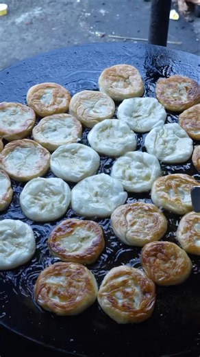 Ghee Parotta 💥🤯🤤 #shorts #panniduvom #food #instagood #maduraifoodreview