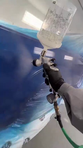 Paint gun demo with the Devilbiss GPG. So far this paint gun is performing very well. I have been using it with sealer, base, and clear. It sprays everything really well. This gun is a direct replacement to the Tekna ProLite. And it sprays exactly like them. Best part is it’s not expensive and it delivers top quality finishes. • #paint #bodyshop #painter #painting #paintlife #refinisherporn #refinishkulture #refinishfamily #shoplife #offthegun #painterlife #autobody #ppgrefinish #motivatedpainte