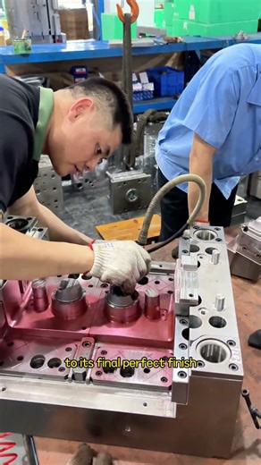 The last 0.01mm: machines bow to this hand