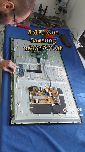 DIY Samsung SUE46H7000AT TV Screen Matrix Repair Tutorial