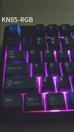 Kisnt KN85 keyboard RGB lighting effects!