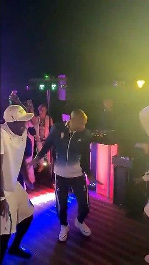 ARSENAL LEGEND THIERRY HENRY shows off REMARKABLE dance moves🕺🏾​@arsenal| Powered by chinkseyMEDIA