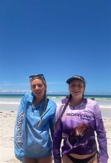 Beach Day Adventures: Capturing Friendship Moments