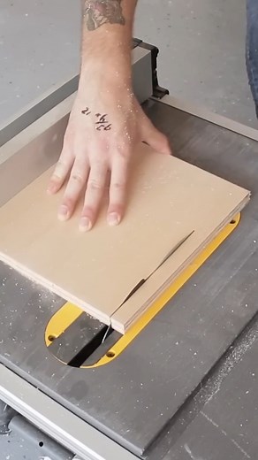 35K views · 151 reactions | it floats! #builders #homerenovation #modernbuilds #homeimprovement #diy #diybuild | Modern Builds | Facebook