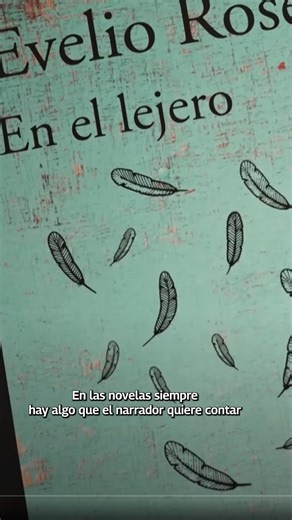 Señal Colombia Oficial on Instagram: "📚 En su paso por Señal Literaria, el escritor colombiano Evelio Rosero destaca cómo en una novela las historias se imponen sobre los planes del escritor, como si la obra tomara vida y tuviera una voz propia. 🗣️"Yo obedezco mucho a la intuición. Yo no hago mapas para escribir una novela. Me dejo arrastrar por lo que pueda ocurrir, como si fuera el azar el que dictamine cada vuelta de capítulo". ✨ Revive este y todos los episodios de Señal Literaria en el ca
