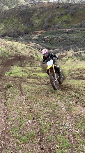 Exciting Dirt Bike Adventures - Suzuki RMZ250F Wheelie and Hill Climb