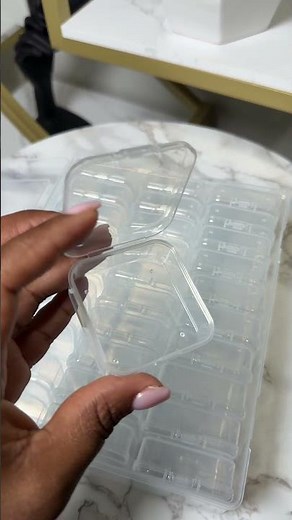 This clear storage box is great for organizing and storing small things like jewelry, nail charms,