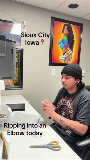 Tattooing an Elbow Piece in Sioux City, Iowa