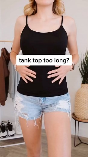 Style | Simple hack for long tank tops 🤩 Yes or No? - @hannahwarling | Instagram