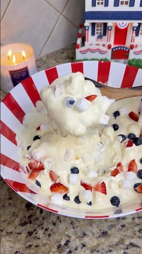 PATRIOTIC BERRY PUDDING🍓🫐 A 5 ingredient 4th of July dessert! #4thofjulyfood #4thofjuly