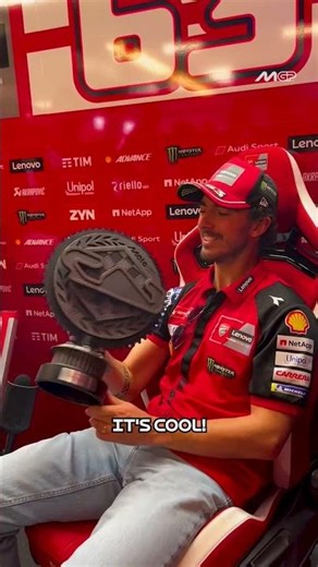 P3 and the "compass" trophy go to Pecco Bagnaia after Joan Mir's penalty!