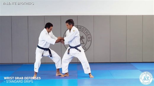 Jiu-jitsu maneuver: How to defend yourself when grabbed