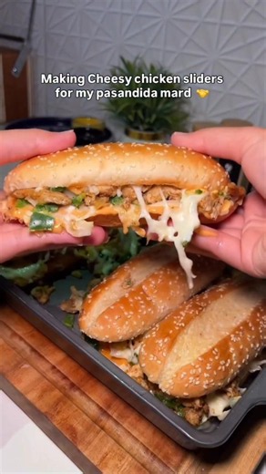 Cheesy Chicken Sliders Recipe | Easy & Delicious Party Snack! #homemade #chickensliders #recipe