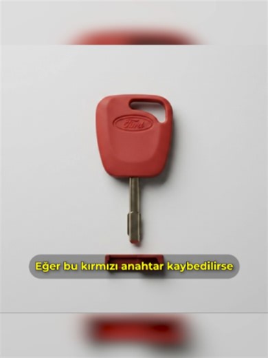 FORD'UN KİMSENİN BİLMEDİĞİ İMMOBİLİZER HİLESİ! 🤯 90'lı yıllarda otomobil sahibi olanların çok iyi hatırlayacağı, yeni neslin ise görünce inanamayacağı o büyük sırrı açığa çıkarıyoruz: Kırmızı Anahtar! 🗝️🚗1990'ların ortalarında düz kontakla çalınan araçlara karşı Ford, Türk kullanıcılar için çok yenilikçi olan PATS (Passive Anti-Theft System) teknolojisini getirdi. Sistem motoru kilitliyordu ve bayiden aracı alırken size siyah anahtarların yanında kırmızı çipli bir master anahtar veriliyordu. 