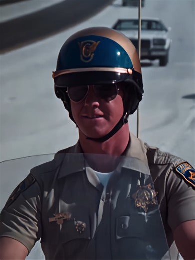 Générique de Chips (CHiPs) - 1977 - HD#génériques #toutemonenfance #generique #generiquetv #souvenirdebloqué #generiqueserie